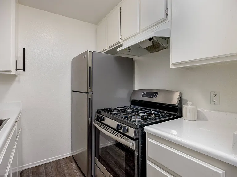 Reno Apartments — Photo 7