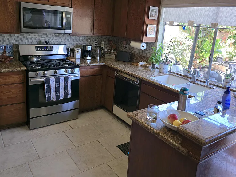 1151 Oakfair Ln — Photo 2