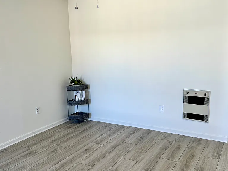 16915 Crenshaw Blvd #16 — Photo 8