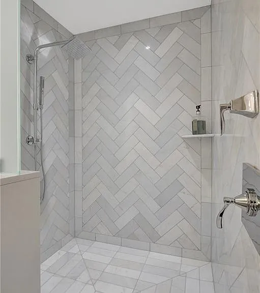 2357 Gulf Shore Blvd N #107 — Photo 15