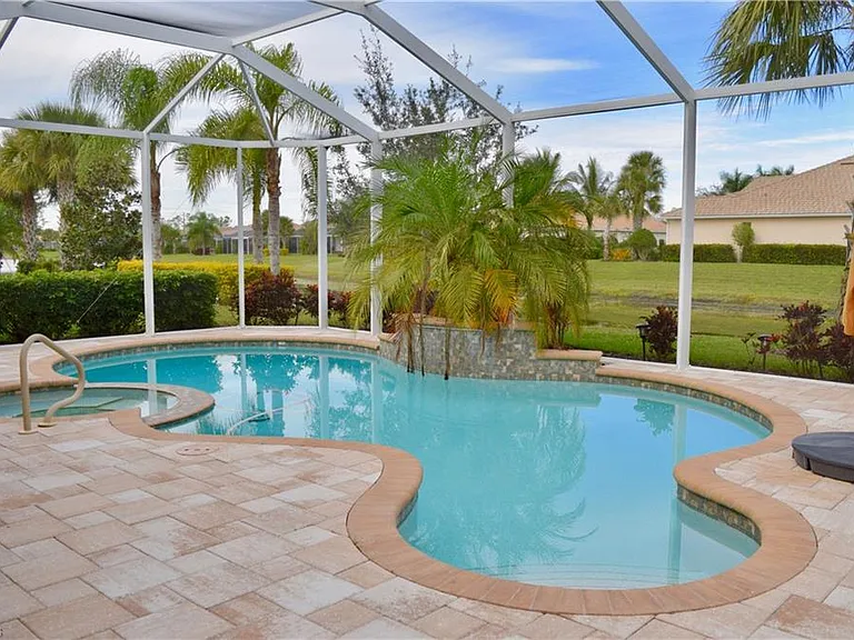 8578 Veronawalk Cir — Photo 1