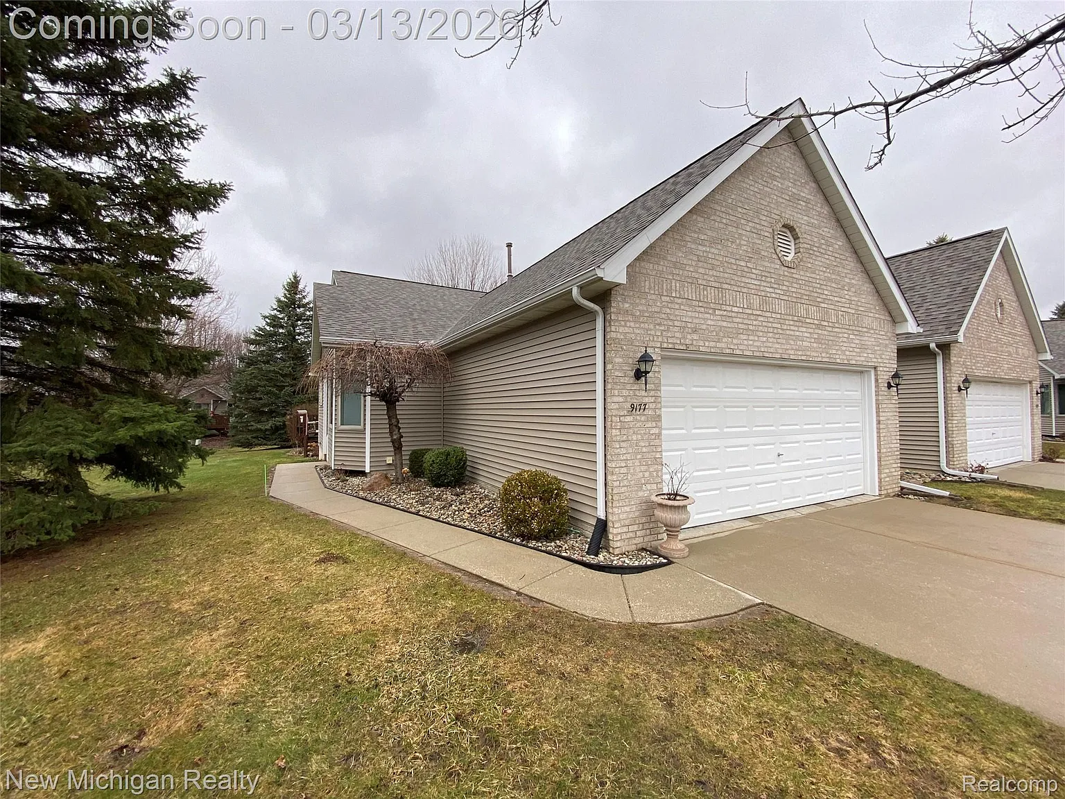9177 Nicole Ln photo 1