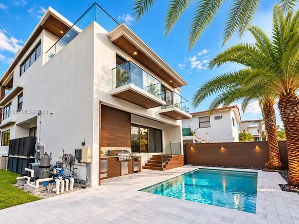5601 N Ocean Dr, Hollywood, FL 33019