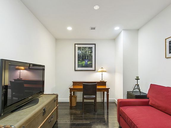3rd image of 250 West St APT 5L