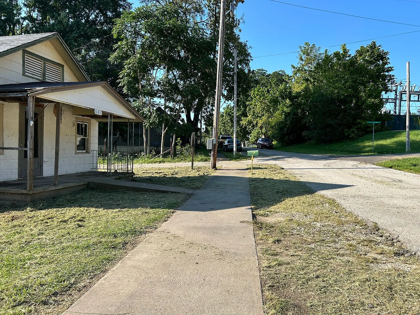 Now Available - 2-Bedroom Home - No Permit Needed! - $390 Month / $500 Down — Photo 4