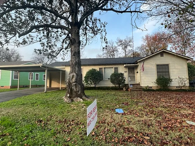 425 Diane Dr
