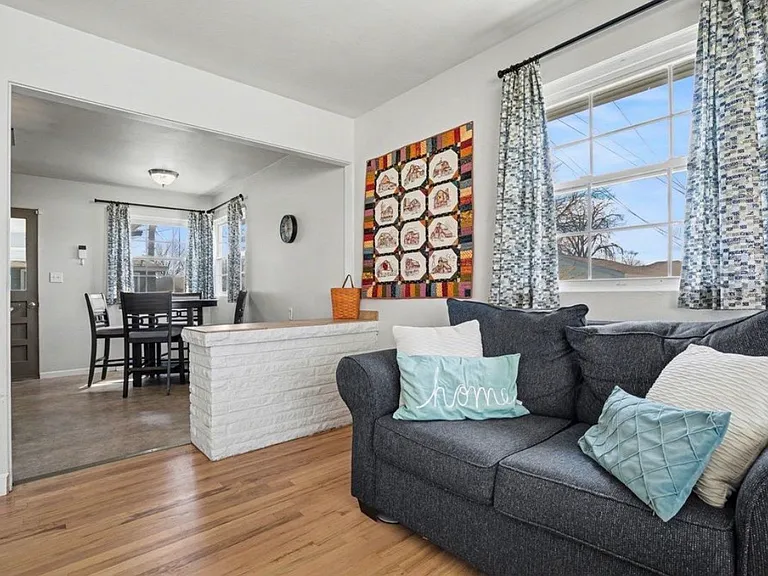 2514 Edison Rd — Photo 3