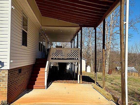 4th image of 751 Haystack Rd