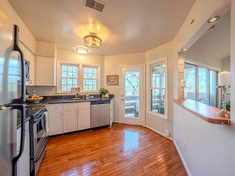 11168 Beaver Trail Ct — Photo 8