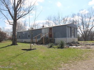 421 Locust Dr, Taylorsville, KY 40071