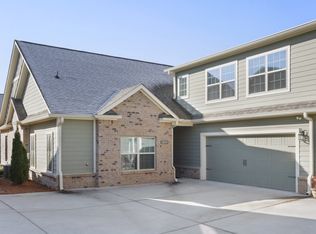 1833 Grove Field Ln #21, Marietta, GA 30064