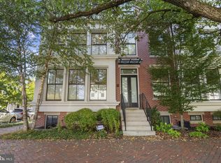 325 N Columbus St, Alexandria, VA 22314