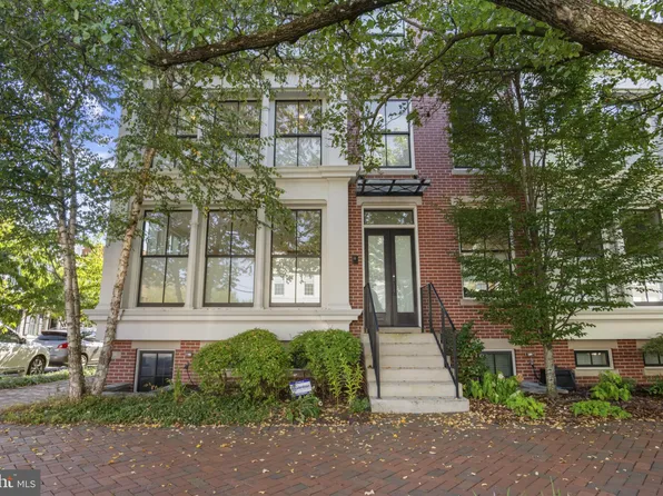 325 N Columbus St, Alexandria, VA 22314