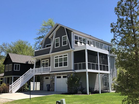 4th image of 7264 Atlantic Ave