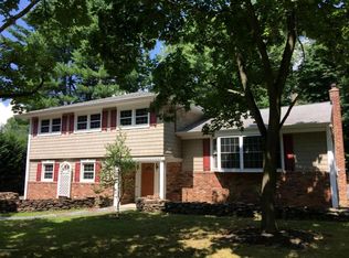 4 Stonehedge Ln, Madison, NJ 07940