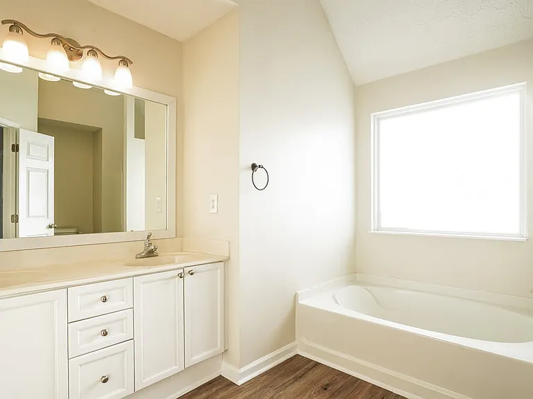 7212 Legacy Dr — Photo 11