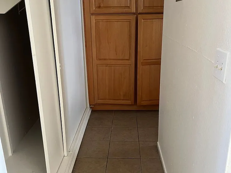 13921 YUKON LP — Photo 4