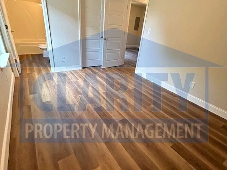 1594 Perry St SE — Photo 14