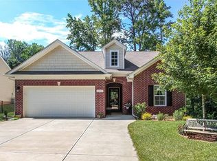11219 Pond Valley Ct, Charlotte, NC 28269