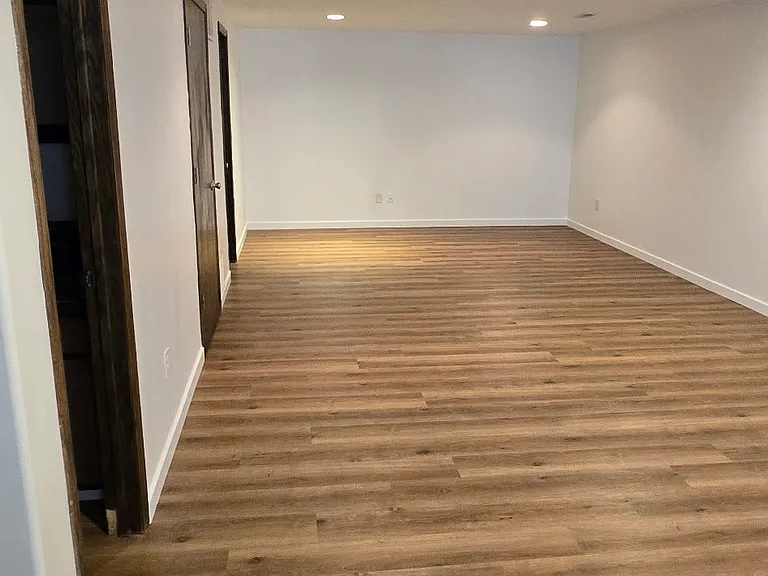 609 S Longbranch Dr — Photo 17