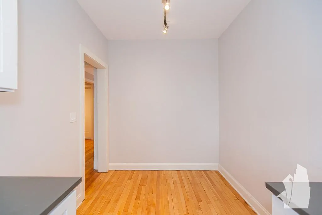 2 bed, 900 sqft, $2,795 — Photo 1