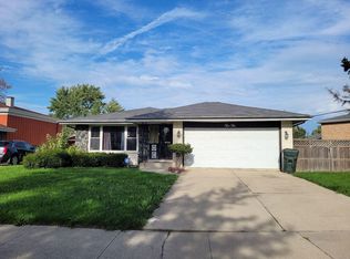 210 Riverside Dr, Dolton, IL 60419
