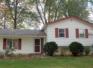 26523 Redwood Dr, Olmsted Falls, OH