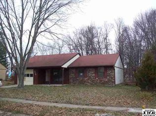 1613 N Brookside Dr, Columbus, IN 47201