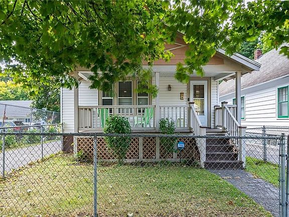 3rd image of 421 Warner Ave