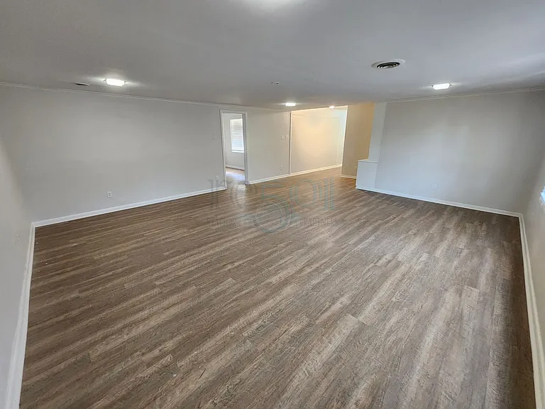 7520 W Markham St — Photo 24