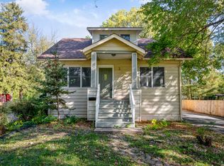 301 Grove Ave, Des Plaines, IL 60016