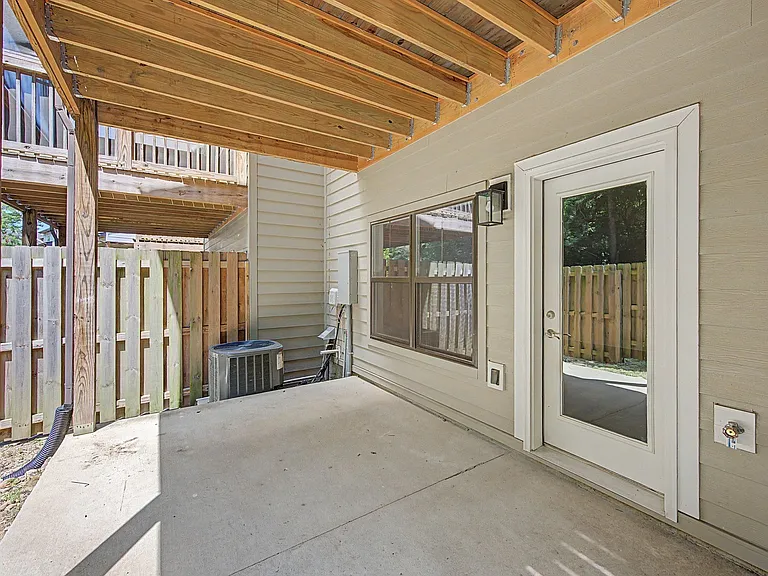221 Stonecrest Cir — Photo 50