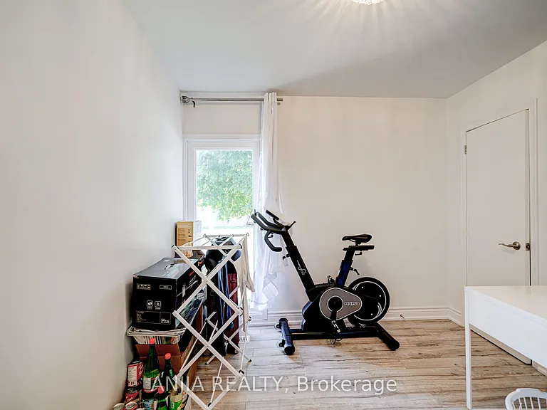 203 Norfolk Ave #MAIN FL — Photo 18