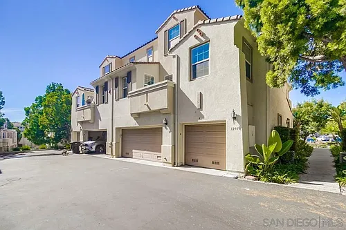 1298 Fools Gold Way #4 Photo 1 1298 Fools Gold Way #4 Photo 1