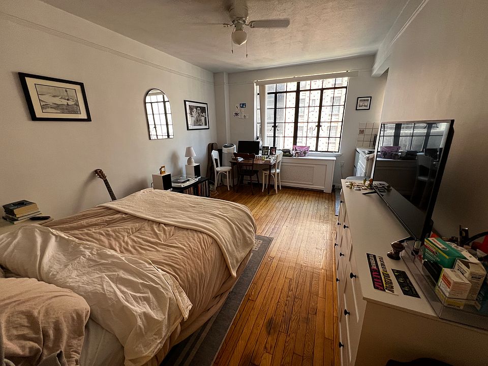 1st image of 304 E 41st St APT 1504A