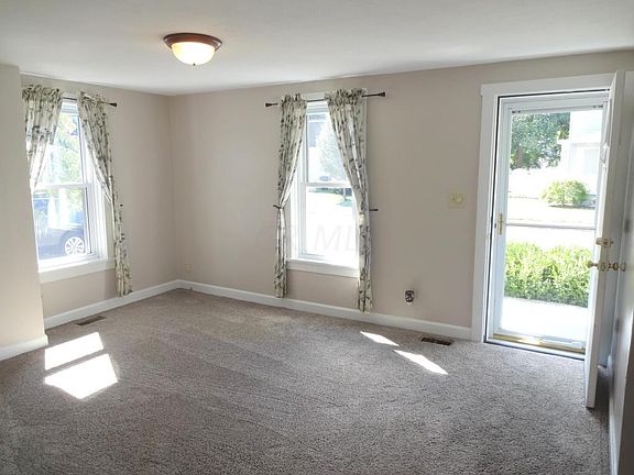 5th image of 7546 Broadwyn Dr
