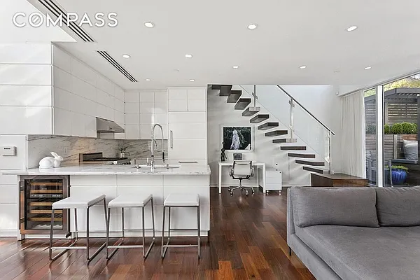 Rented by Compass | media 2