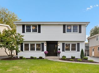 215 45th St, Western Springs, IL 60558