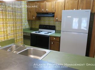 5911 Sutcliffe Sq, Lithonia, GA