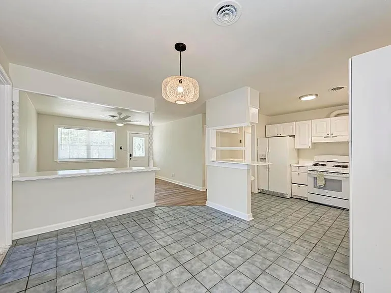 6300 Betty Cook Dr — Photo 15