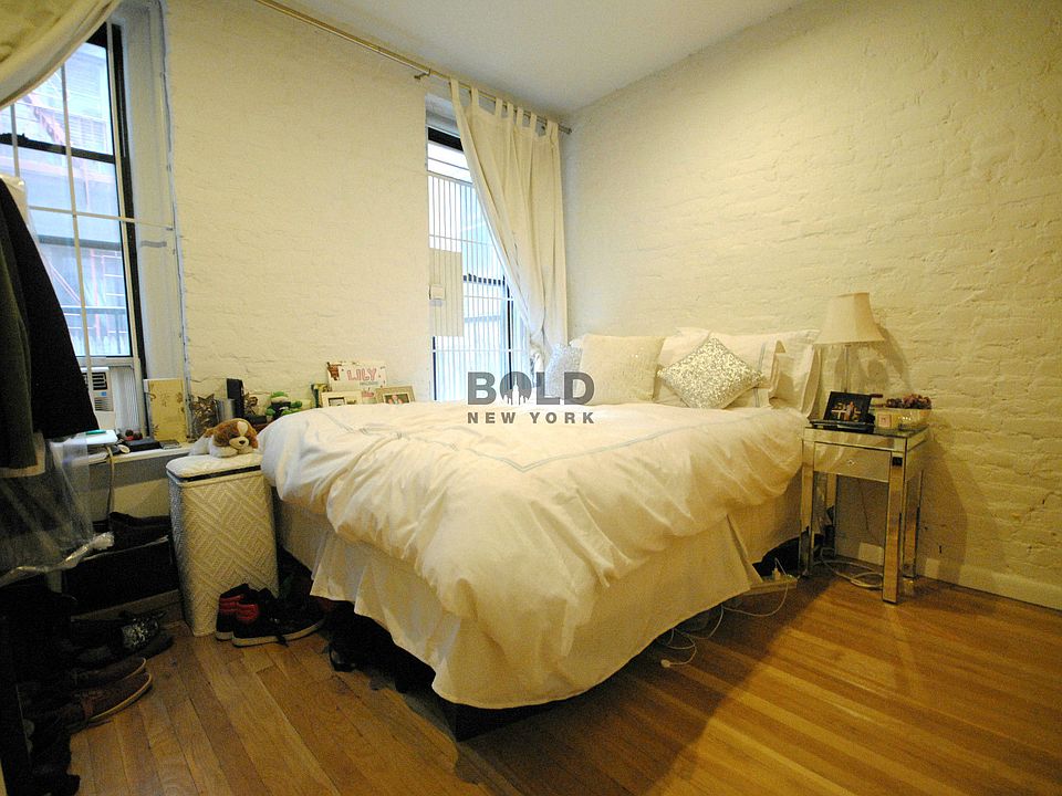 1st image of 114 Christopher St APT 003