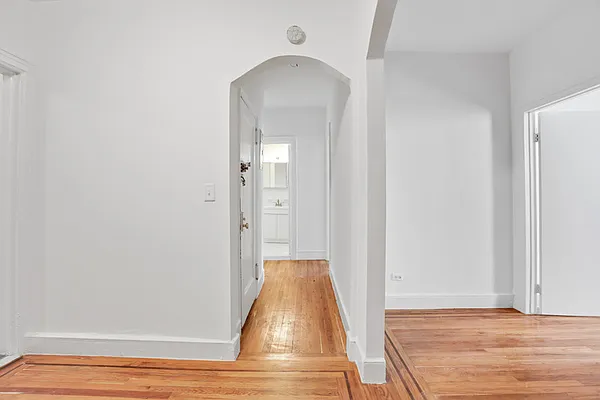 Rented by Cooper & Cooper Real Estate | media 17
