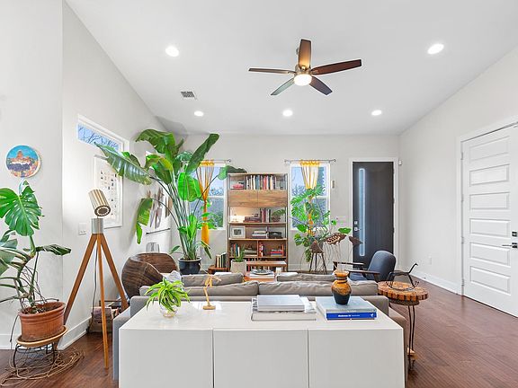 5th image of 3101 Sunnylawn Cir #B