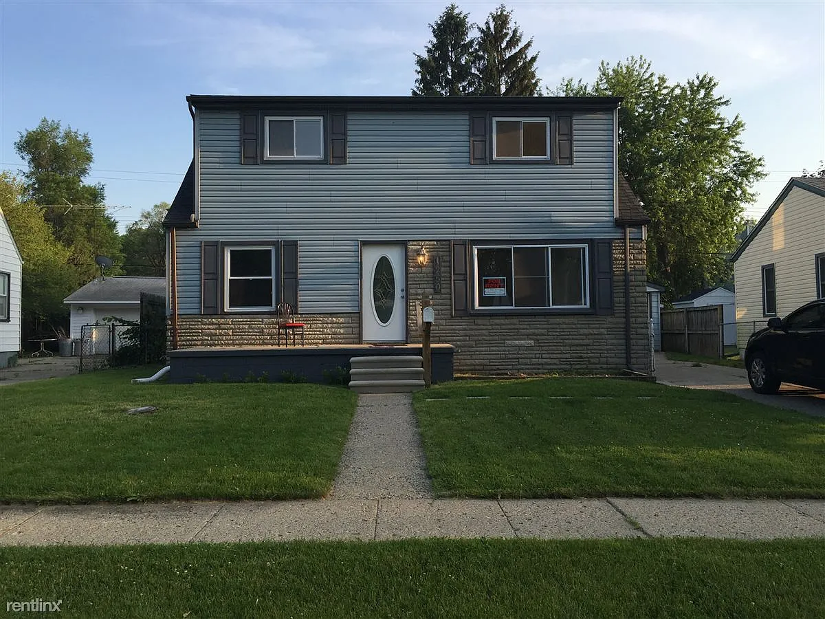 1250 Lester Ave photo 1