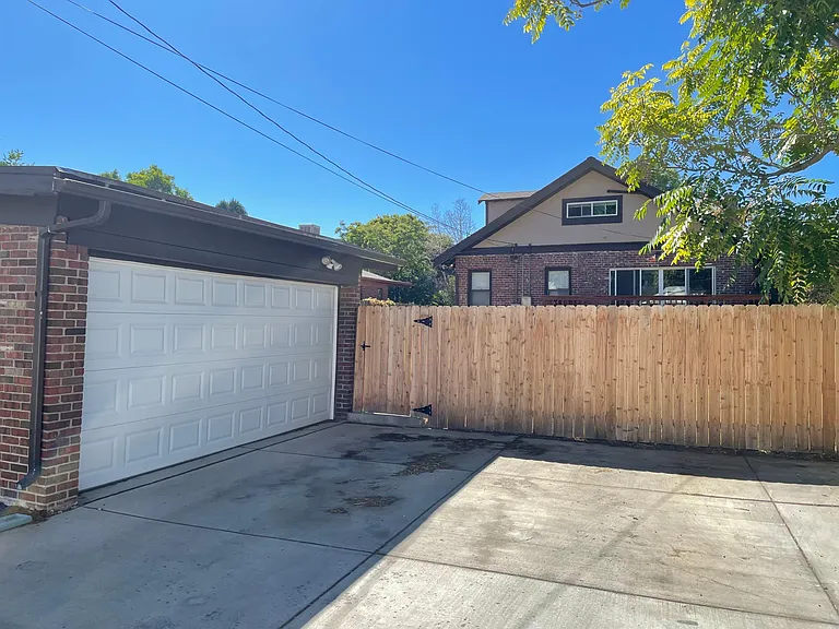 1246 Jackson St — Photo 36