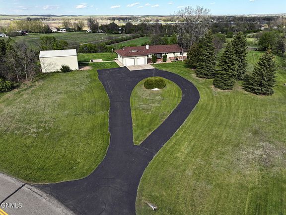 4th image of 2170 Schlosser Dr N