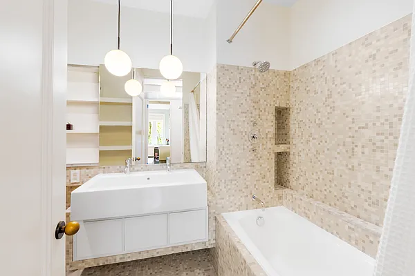 Sold by Douglas Elliman | media 14