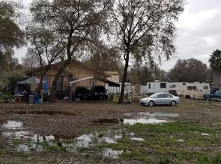 864 Oak Ln, Rio Linda, CA 95673