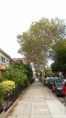 Rented by Grand & Co. | media 25