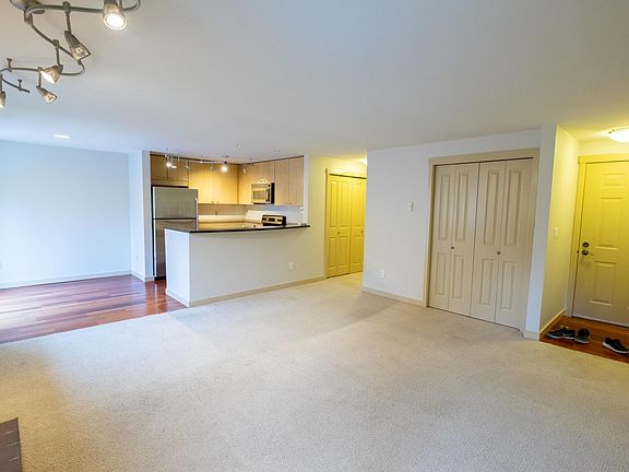 3rd image of 8248 126th Ave NE #304